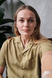 Denise R.- menovelle buyer