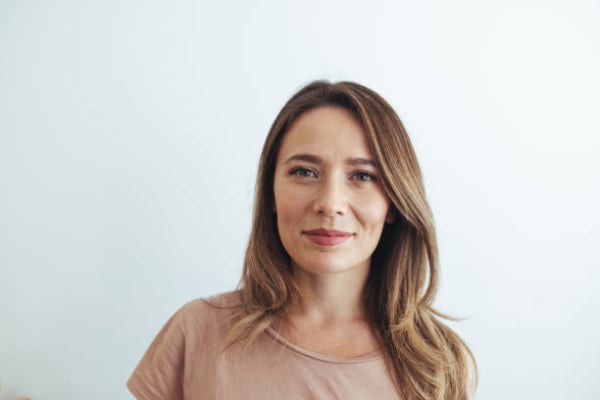 Laura M-menovelle buyer